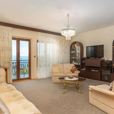Apartment Milena 1 Opatija By Guide Lovran